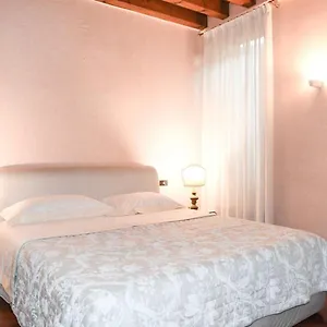 https://dimora-noemi.hotelinveneto.com