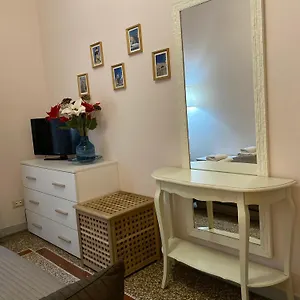 Emi House Re Di , Intero - 80 Mq Roma